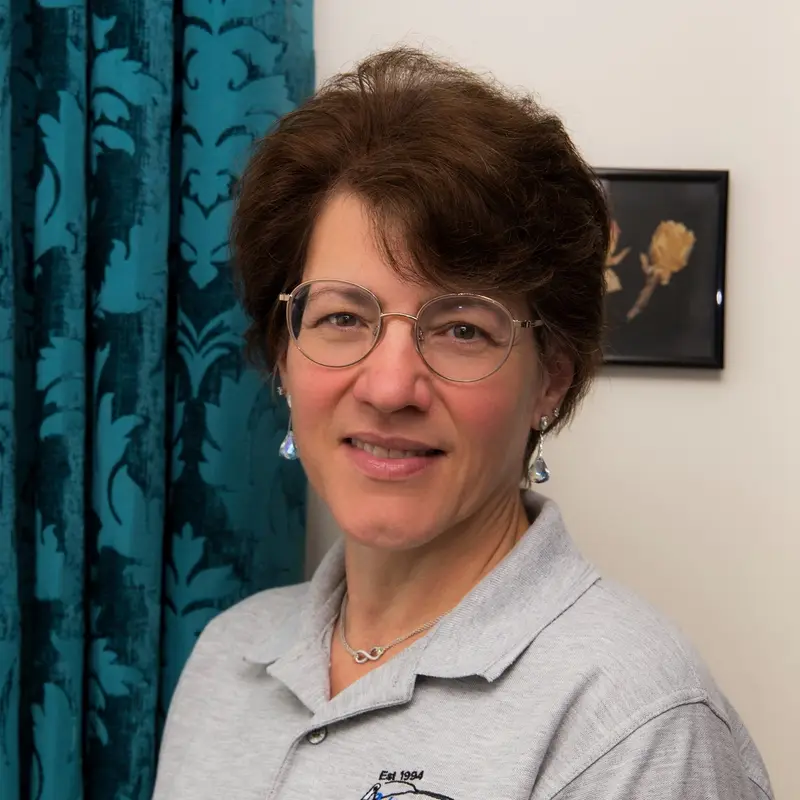 Heather Horrocks curtain designer and seamstress in Leigh